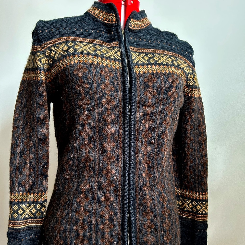 Dale of Norway zipped wool sweater medium